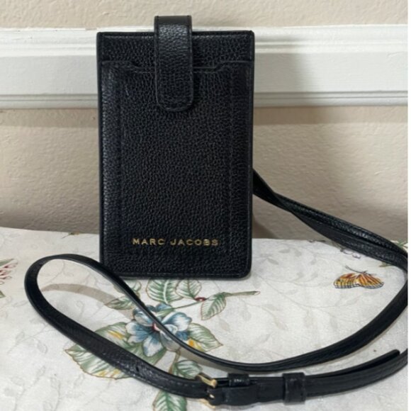 Marc Jacob’s Phone wallet Crossbody - Picture 1 of 4